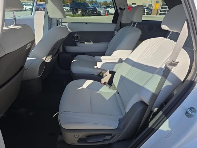 Hyundai Palisade Vehicle Full-screen Gallery Image 30