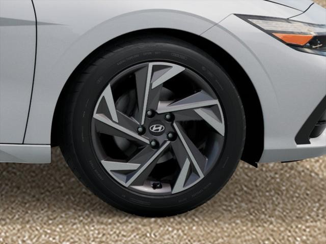 Hyundai Elantra Vehicle Full-screen Gallery Image 8