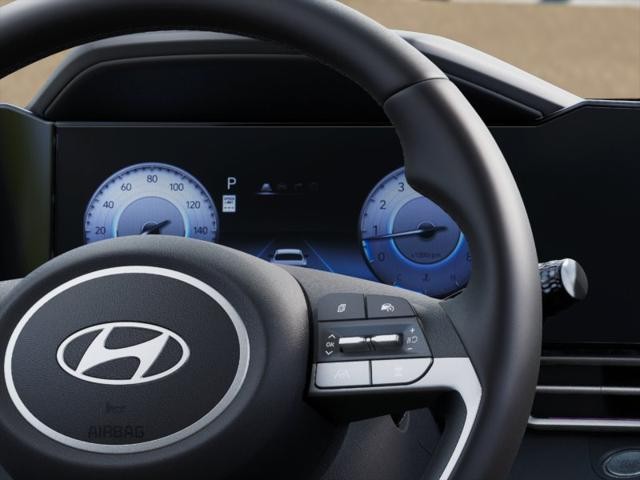 Hyundai Elantra Vehicle Full-screen Gallery Image 14