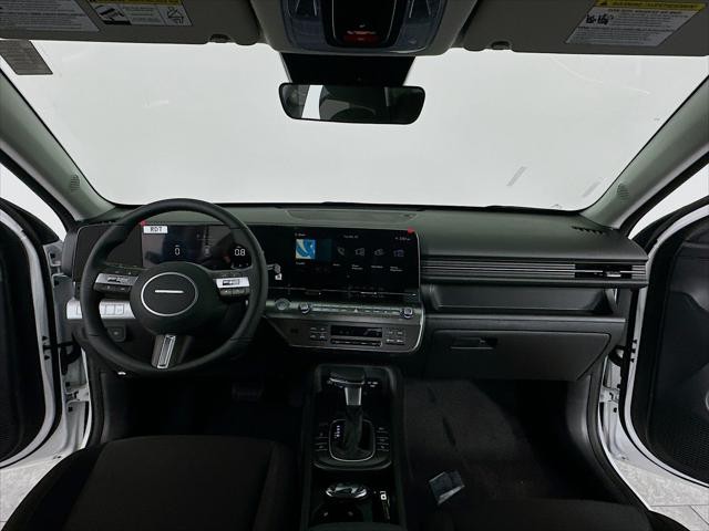 Hyundai Kona Vehicle Full-screen Gallery Image 11