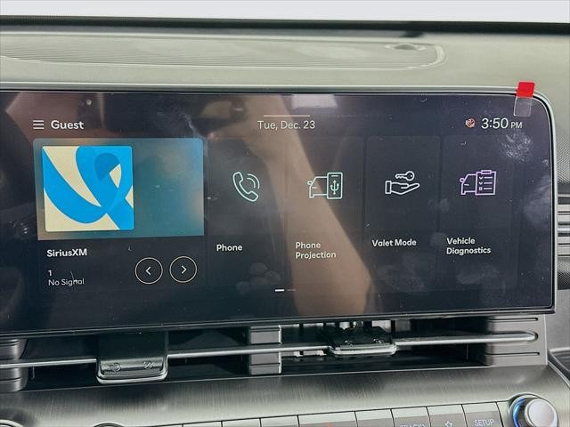 Hyundai Kona Vehicle Full-screen Gallery Image 17