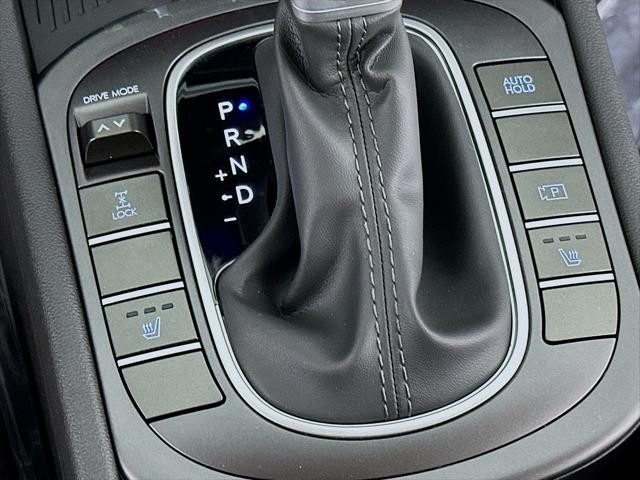 Hyundai Kona Vehicle Full-screen Gallery Image 20