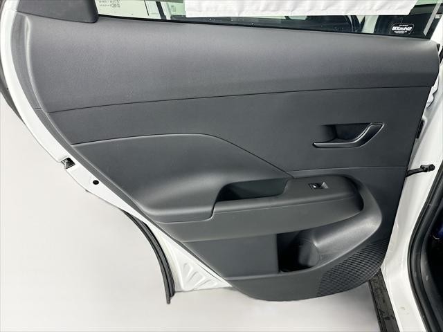 Hyundai Kona Vehicle Full-screen Gallery Image 26