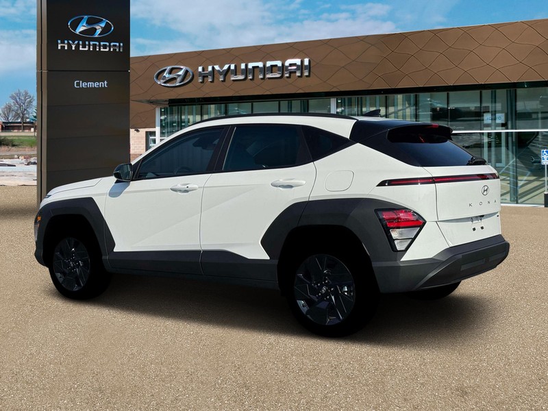 Hyundai Kona Vehicle Full-screen Gallery Image 4