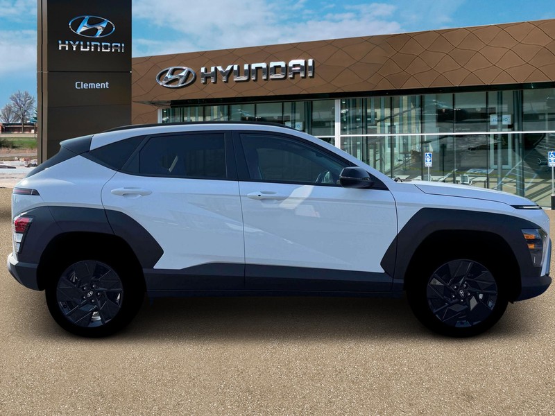 Hyundai Kona Vehicle Full-screen Gallery Image 9