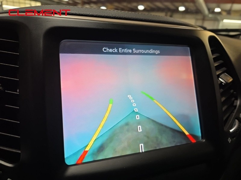 Jeep Cherokee Vehicle Image 20