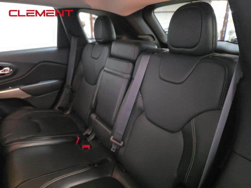 Jeep Cherokee Vehicle Image 31