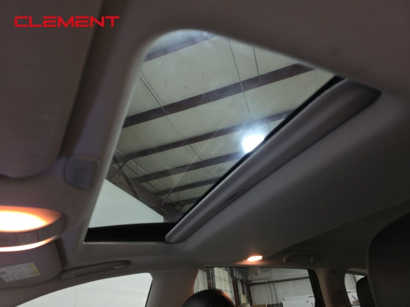 INFINITI QX60 Vehicle Image 22