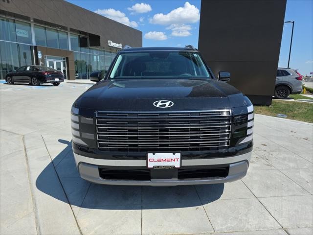 Hyundai Palisade Vehicle Full-screen Gallery Image 2