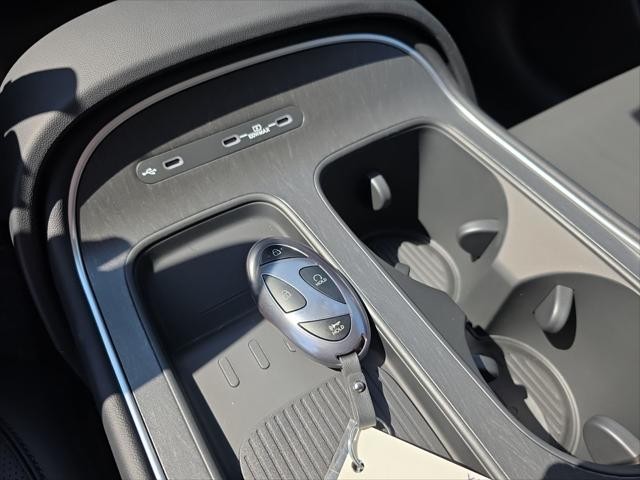 Hyundai Palisade Vehicle Full-screen Gallery Image 21