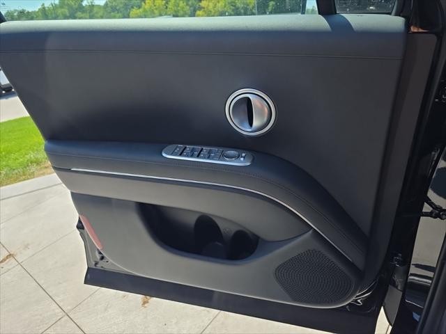 Hyundai Palisade Vehicle Full-screen Gallery Image 24