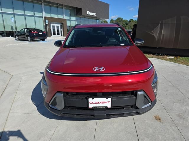 Hyundai Kona Vehicle Full-screen Gallery Image 2