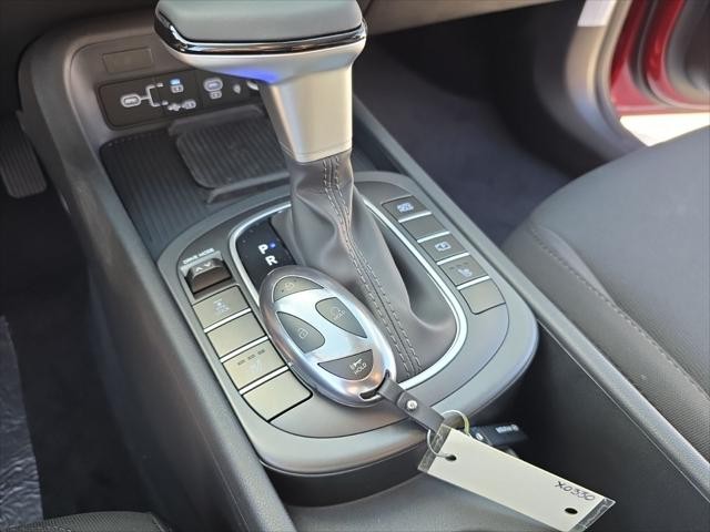 Hyundai Kona Vehicle Full-screen Gallery Image 19