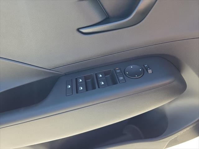 Hyundai Kona Vehicle Full-screen Gallery Image 20