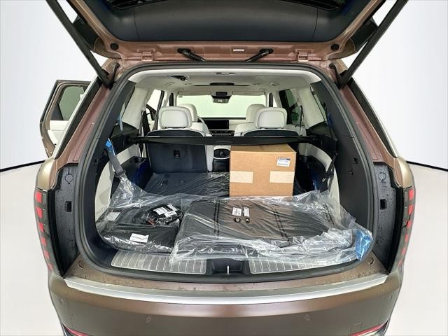 Hyundai Palisade Vehicle Full-screen Gallery Image 9