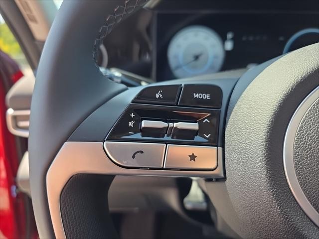 Hyundai Elantra Vehicle Full-screen Gallery Image 13