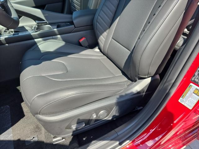 Hyundai Elantra Vehicle Full-screen Gallery Image 25