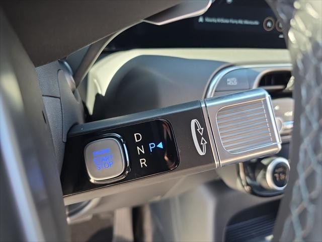 Hyundai Palisade Vehicle Full-screen Gallery Image 15