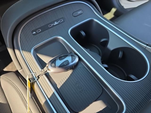 Hyundai Palisade Vehicle Full-screen Gallery Image 22