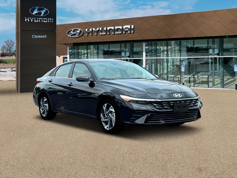 Hyundai Elantra Vehicle Full-screen Gallery Image 11