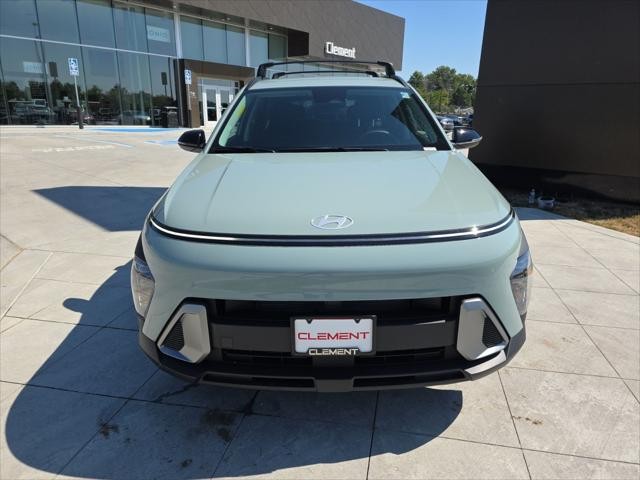 Hyundai Kona Vehicle Full-screen Gallery Image 2