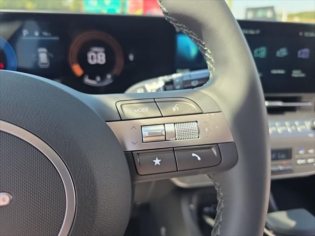 Hyundai Kona Vehicle Full-screen Gallery Image 14