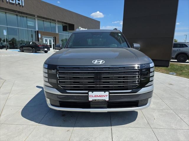 Hyundai Palisade Vehicle Full-screen Gallery Image 2