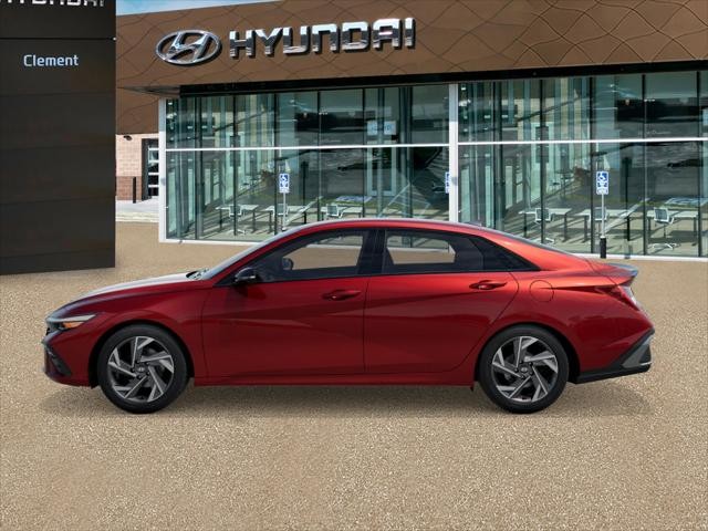 Hyundai Elantra Vehicle Full-screen Gallery Image 3