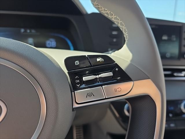 Hyundai Elantra Vehicle Full-screen Gallery Image 14