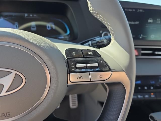 Hyundai Elantra Vehicle Full-screen Gallery Image 14