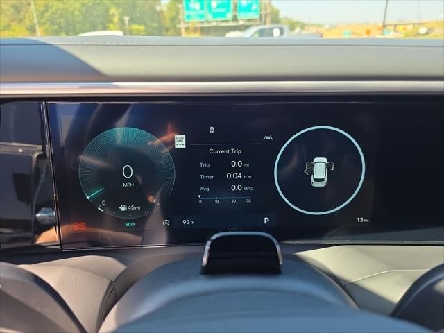 Hyundai Palisade Vehicle Full-screen Gallery Image 16