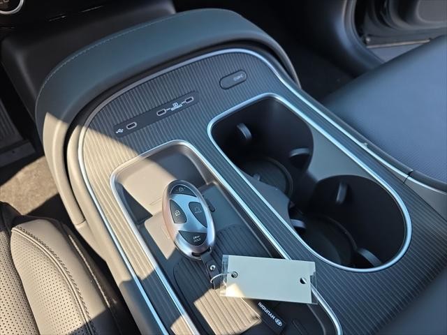 Hyundai Palisade Vehicle Full-screen Gallery Image 22