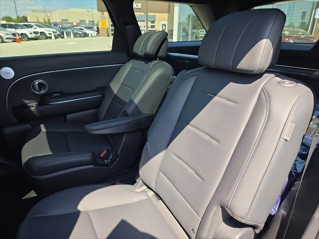 Hyundai Palisade Vehicle Full-screen Gallery Image 30