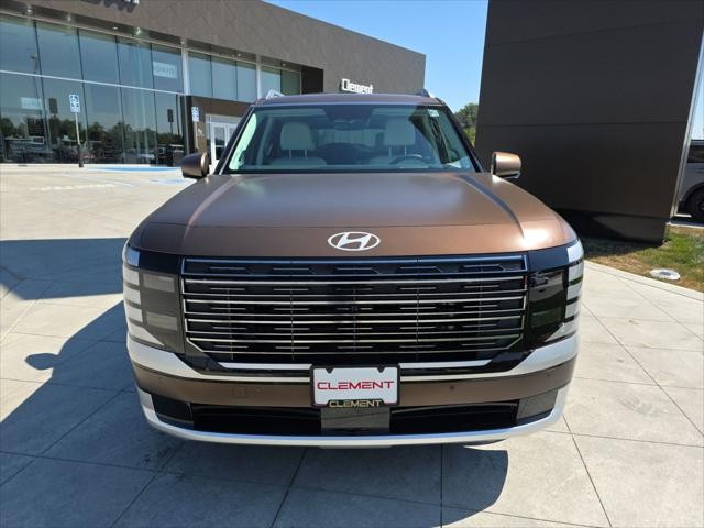 Hyundai Palisade Vehicle Full-screen Gallery Image 2