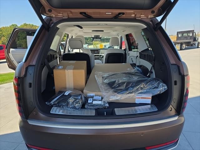 Hyundai Palisade Vehicle Full-screen Gallery Image 9