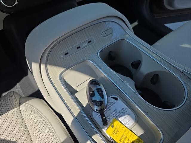 Hyundai Palisade Vehicle Full-screen Gallery Image 22