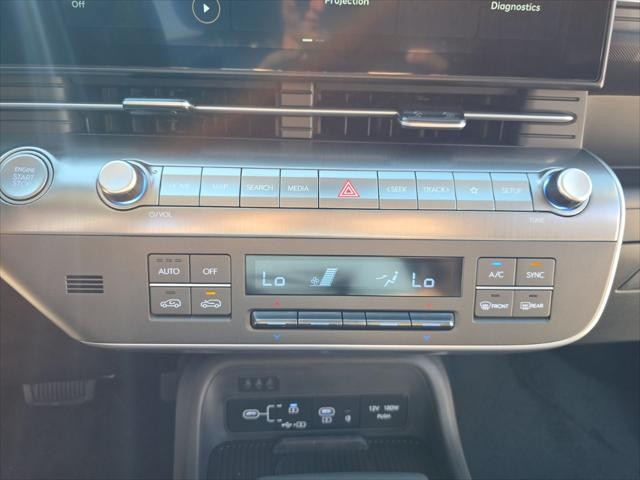 Hyundai Kona Vehicle Full-screen Gallery Image 19