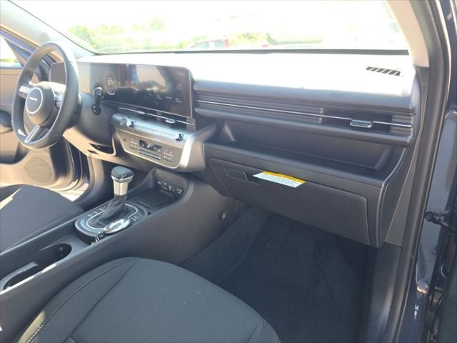 Hyundai Kona Vehicle Full-screen Gallery Image 29