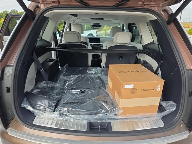 Hyundai Palisade Vehicle Full-screen Gallery Image 9