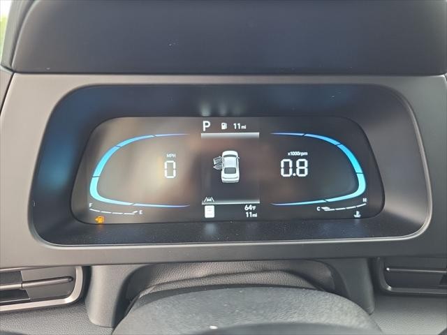 Hyundai Elantra Vehicle Full-screen Gallery Image 15