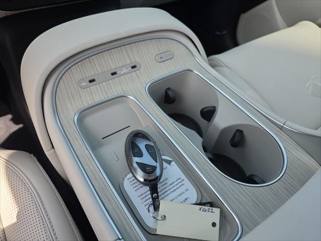 Hyundai Palisade Vehicle Full-screen Gallery Image 22