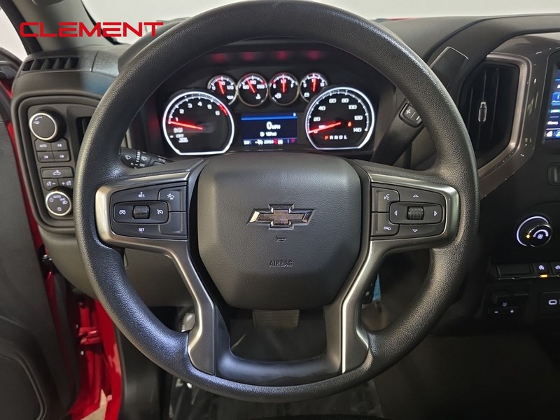 Chevrolet Silverado 1500 Vehicle Image 12