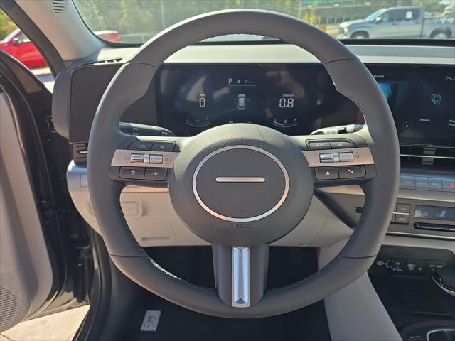 Hyundai Kona Vehicle Full-screen Gallery Image 12