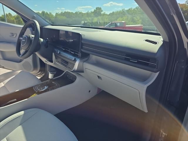 Hyundai Kona Vehicle Full-screen Gallery Image 29