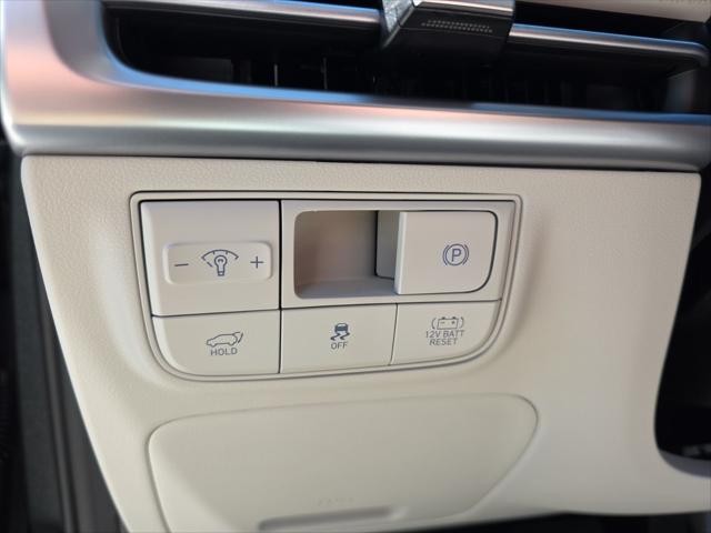 Hyundai Tucson Hybrid Vehicle Full-screen Gallery Image 11