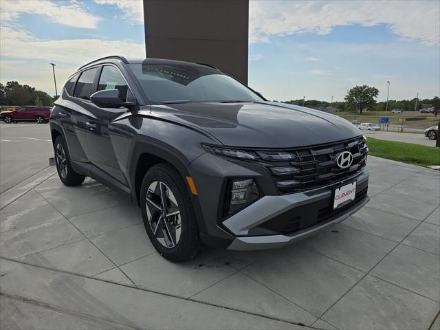 Hyundai Tucson Vehicle Full-screen Gallery Image 3