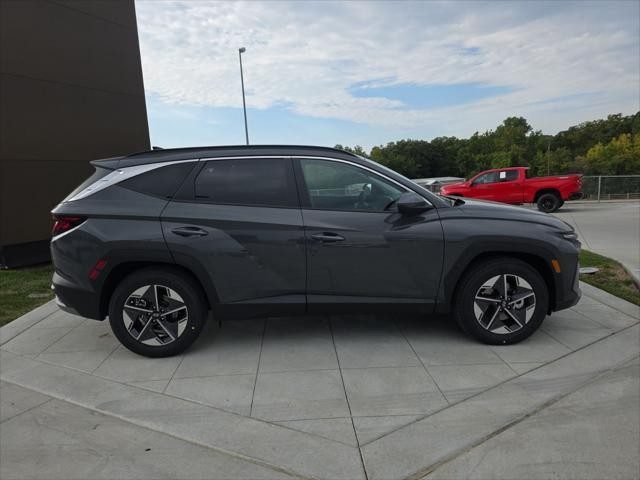 Hyundai Tucson Vehicle Full-screen Gallery Image 4