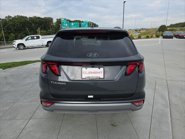 Hyundai Tucson Vehicle Full-screen Gallery Image 7