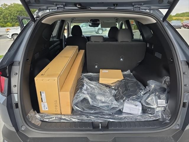 Hyundai Tucson Vehicle Full-screen Gallery Image 9