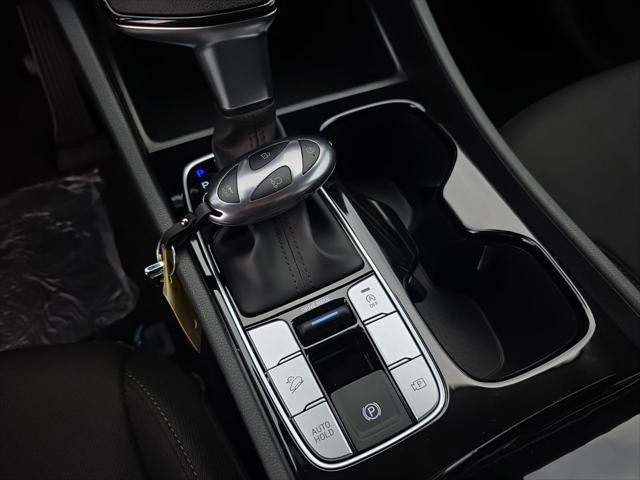 Hyundai Tucson Vehicle Full-screen Gallery Image 20